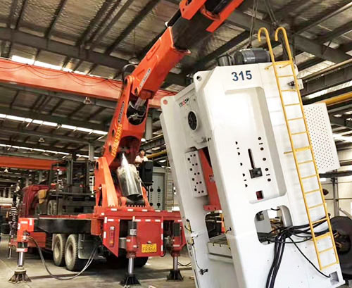 长征镇附近随车吊出租，轻松解决运输难题