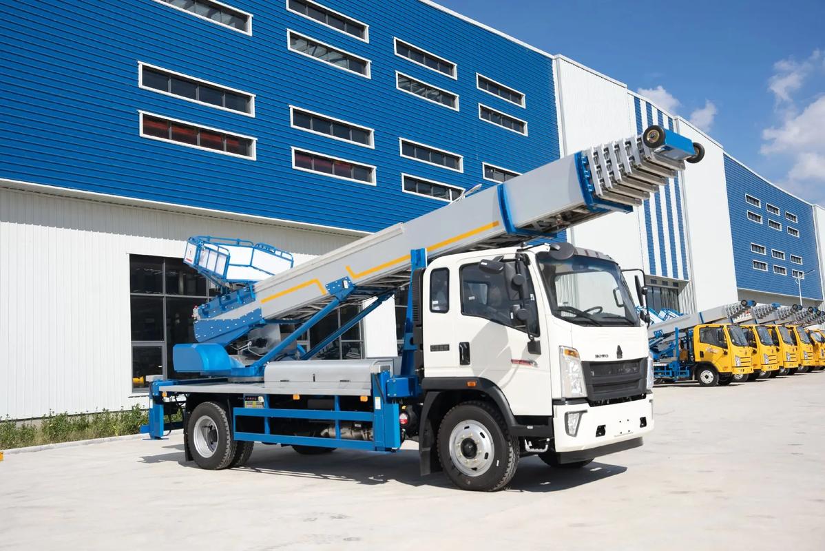 长征镇出租云梯车高空作业车 建筑垃圾搬运